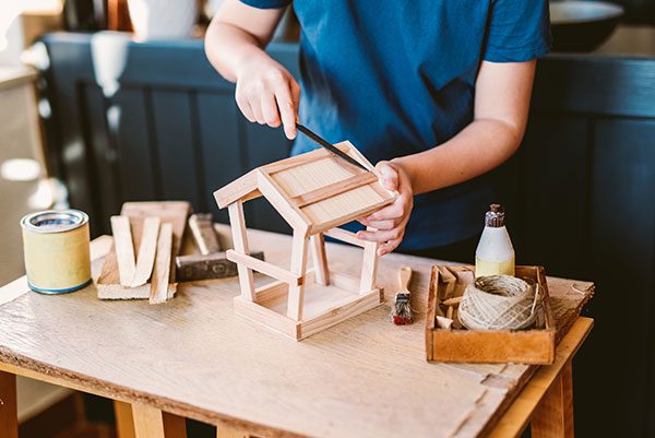 DIY Wooden Bird Feeder